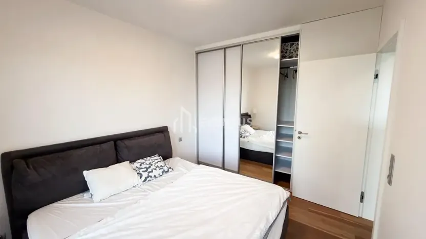 Pronájem bytu 2+kk, Praha - Libeň, Menclova, 53 m2