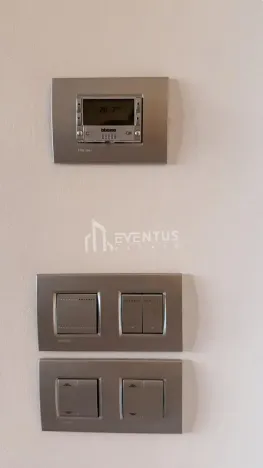 Pronájem bytu 2+kk, Praha - Libeň, Menclova, 53 m2