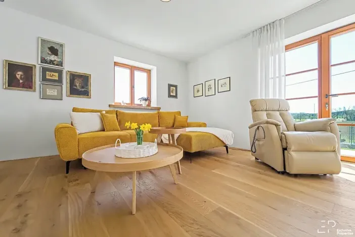 Prodej rodinného domu, Slapy, 309 m2