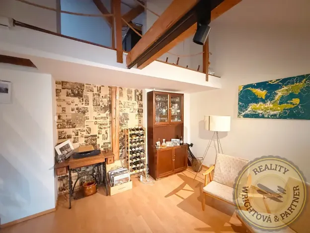 Prodej atypického bytu, Praha - Košíře, 178 m2