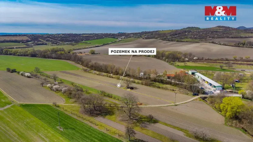 Prodej pole, Třebenice, 3309 m2