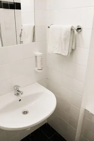 Pronájem bytu 1+kk, Praha - Smíchov, Křížová, 27 m2