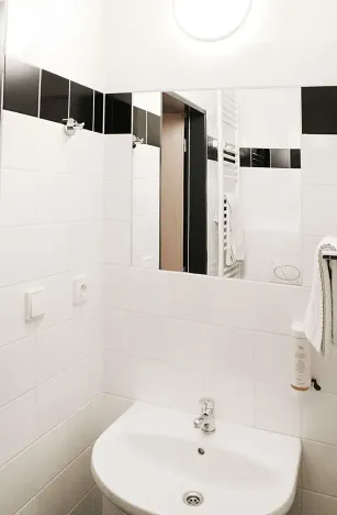 Pronájem bytu 1+kk, Praha - Smíchov, Křížová, 27 m2