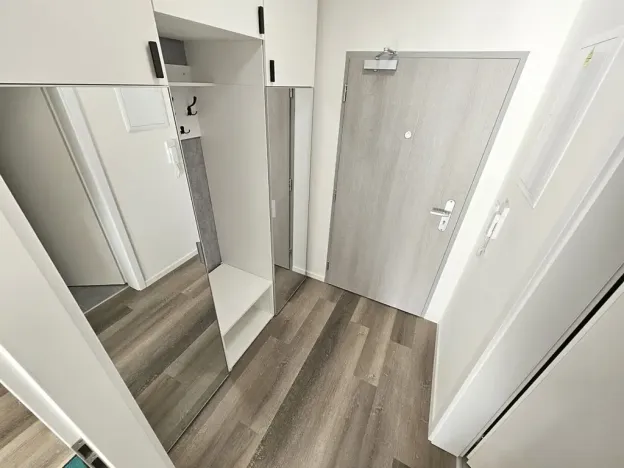 Pronájem bytu 2+kk, Praha - Vysočany, Gerstelova, 52 m2