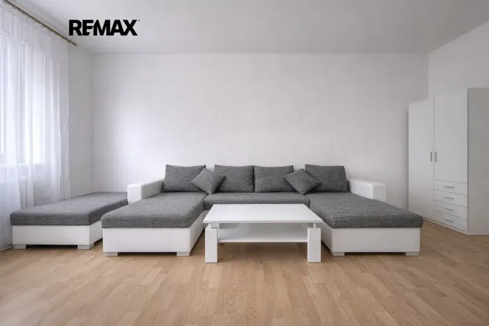 Pronájem bytu 1+1, Adamov, Petra Jilemnického, 40 m2