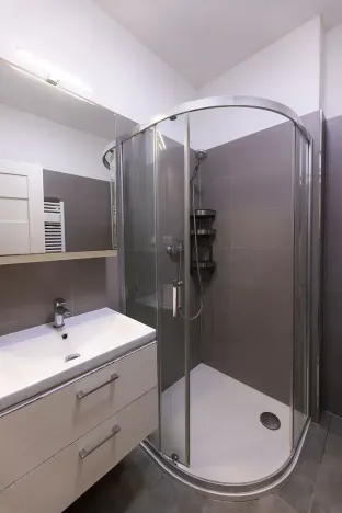 Prodej činžovního domu, Uherské Hradiště, Svatojiřské nábřeží, 293 m2