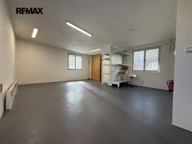 Pronájem obchodního prostoru, Horní Bříza, Sídlištní, 145 m2