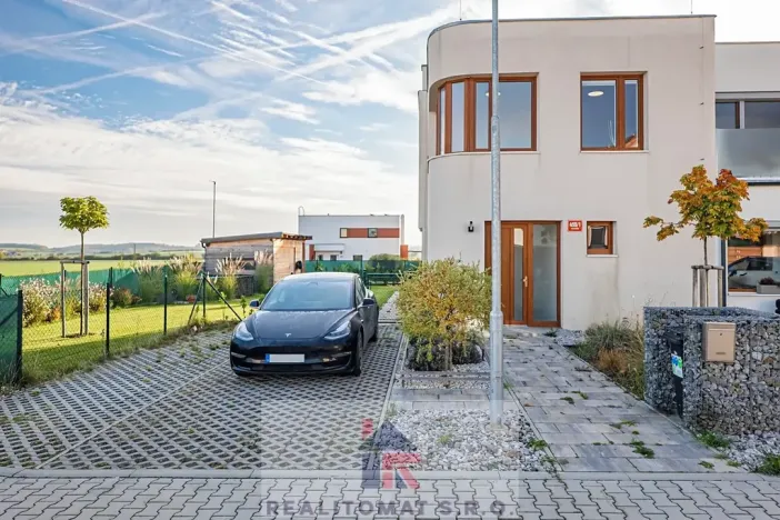 Prodej rodinného domu, Horoušany, Rubínová, 92 m2