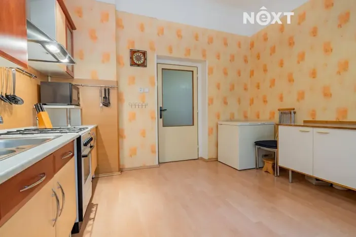 Prodej bytu 3+1, Karlovy Vary, I. P. Pavlova, 95 m2