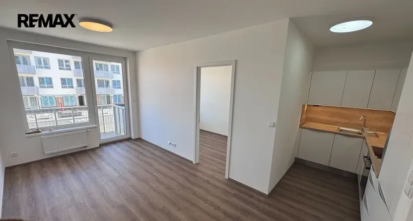 Pronájem bytu 1+kk, Praha - Dolní Měcholupy, Honzíkova, 41 m2