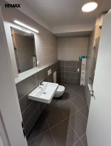 Pronájem bytu 1+kk, Praha - Dolní Měcholupy, Honzíkova, 41 m2