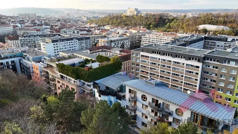 Pronájem bytu 2+kk, Praha - Žižkov, Jeseniova, 53 m2