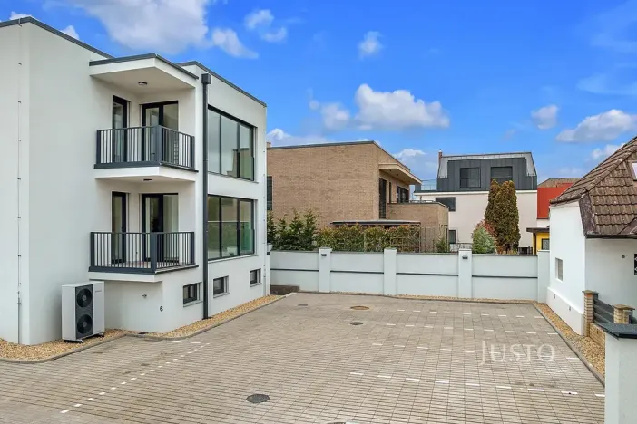 Pronájem atypického bytu, Praha - Šeberov, Na proutcích, 33 m2