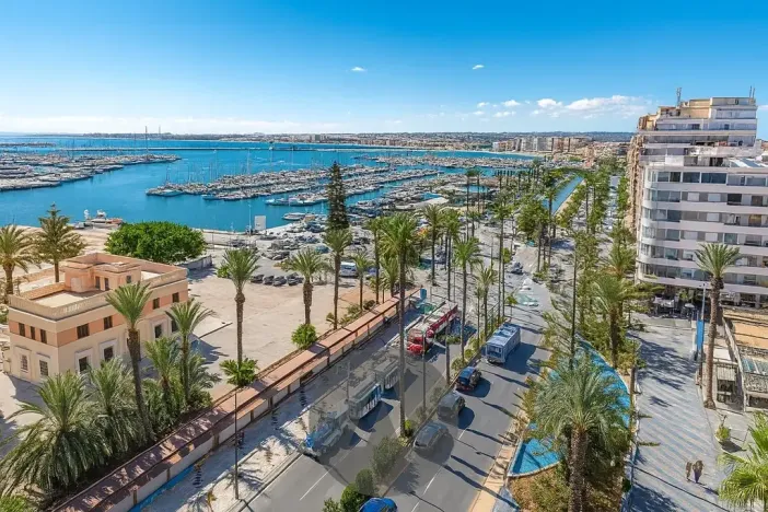 Prodej bytu 3+kk, Torrevieja, Španělsko, Calle Emil, 56 m2