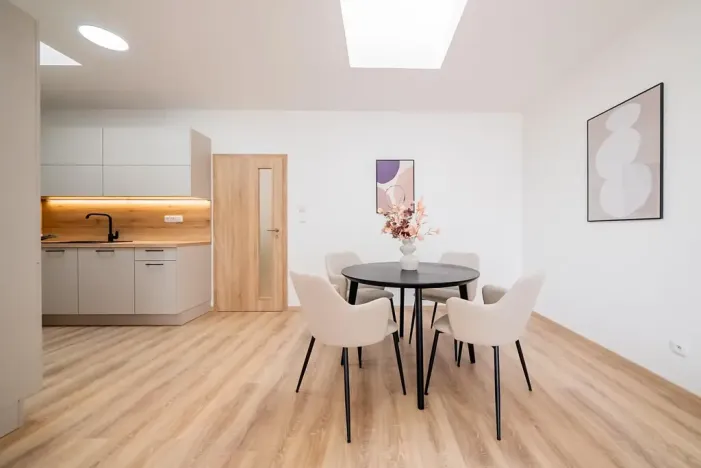 Prodej bytu 2+kk, Praha - Hloubětín, Mochovská, 63 m2