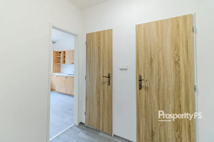 Pronájem bytu 1+1, Ústí nad Labem - Krásné Březno, Rozcestí, 40 m2