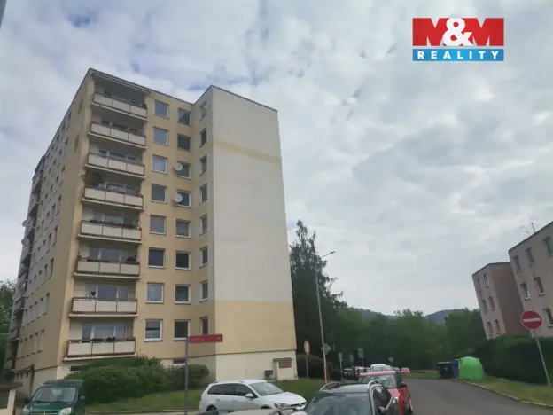Pronájem bytu 1+kk, Ústí nad Labem - Krásné Březno, Obvodová, 32 m2