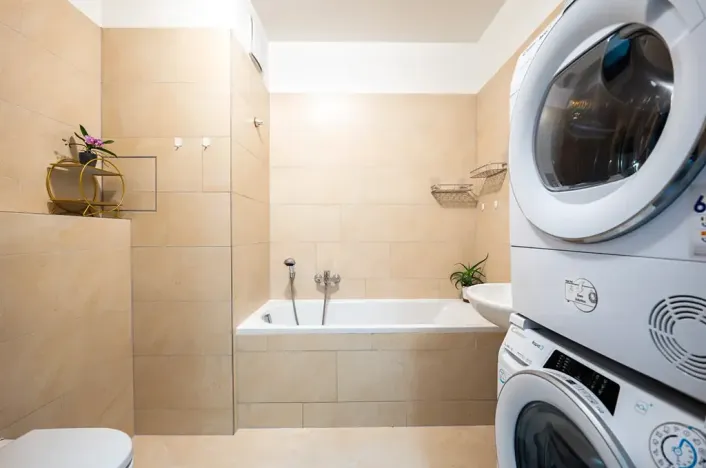 Pronájem bytu 1+kk, Praha - Letňany, Štanderova, 37 m2