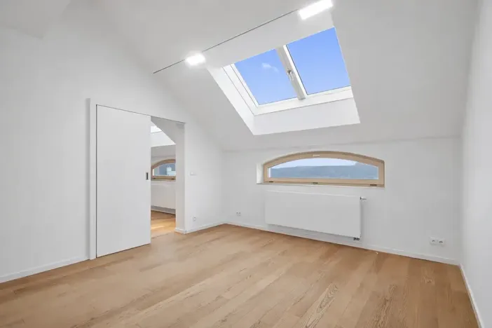 Pronájem bytu 3+1, Praha - Bubeneč, U akademie, 130 m2