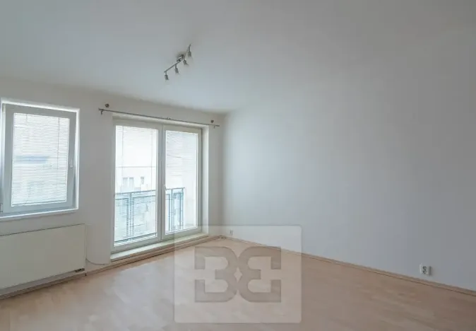 Pronájem bytu 2+kk, Praha - Hostivař, Bratislavská, 43 m2