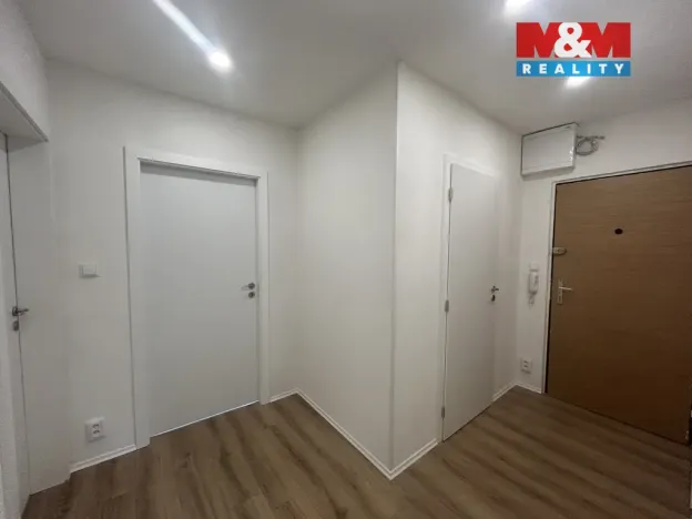 Pronájem bytu 2+1, Ústí nad Labem - Ústí nad Labem-centrum, SNP, 61 m2