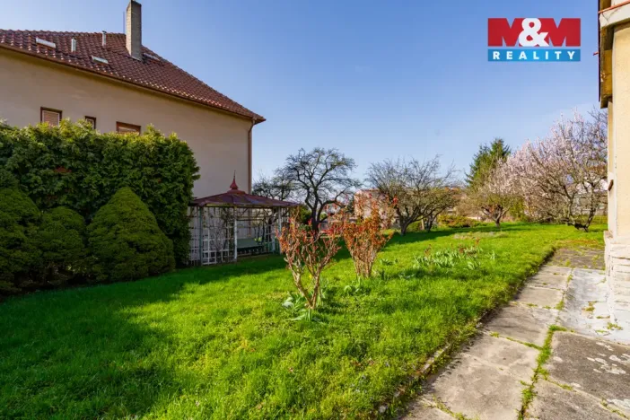 Prodej rodinného domu, Praha - Vokovice, Na lužci, 300 m2