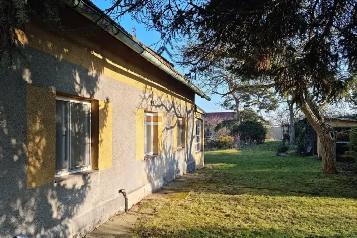 Prodej pozemku pro bydlení, Bašť, Horka, 2096 m2