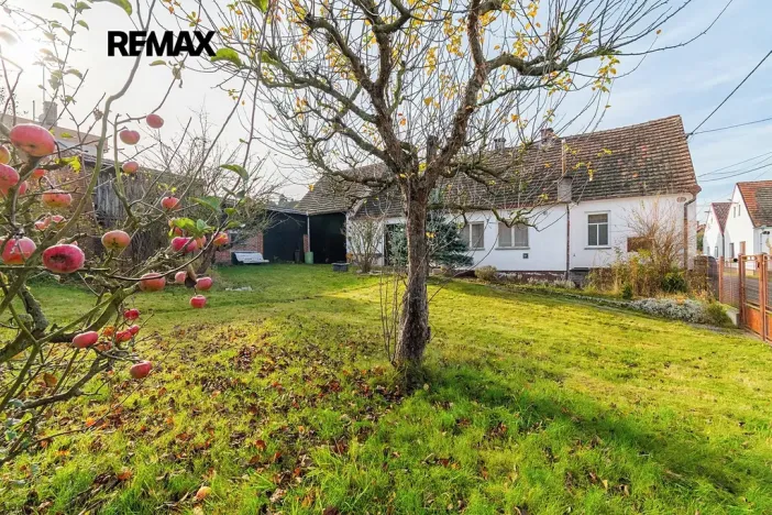 Prodej rodinného domu, Litohlavy, 82 m2