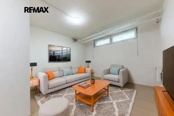 Prodej bytu 2+kk, Praha - Střížkov, Děčínská, 45 m2