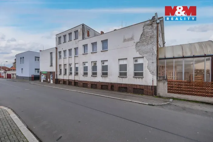 Pronájem skladu, Nymburk, Jičínská, 320 m2