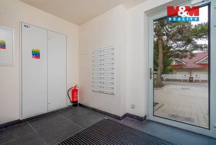 Prodej bytu 1+kk, Praha - Třebonice, U Zličína, 22 m2