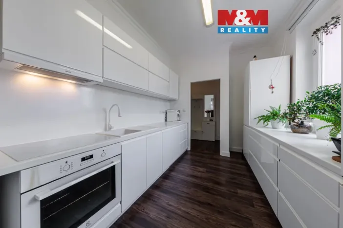 Prodej bytu 3+1, Karlovy Vary - Stará Role, Závodu míru, 73 m2