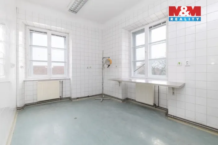 Pronájem obchodního prostoru, Slavkov u Brna, Palackého náměstí, 71 m2