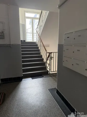 Pronájem bytu 1+1, Praha - Strašnice, U nových vil, 42 m2