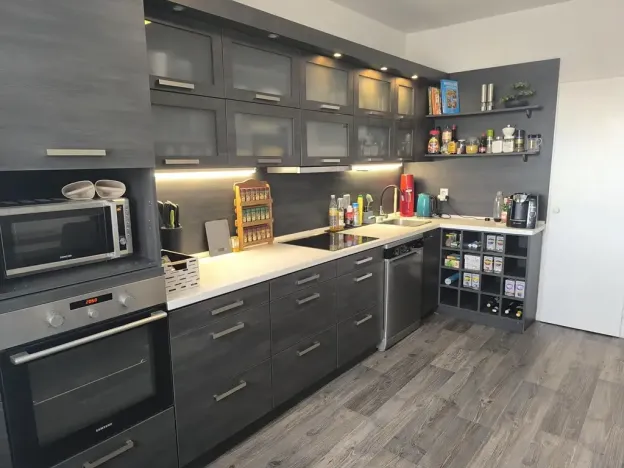 Pronájem bytu 2+1, Hradec Králové, Vocelova, 75 m2