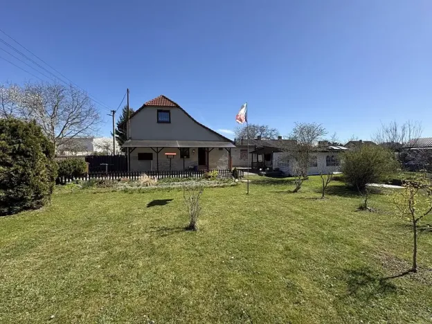 Prodej rodinného domu, Nelahozeves, U Ptz, 90 m2