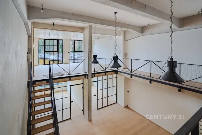 Prodej bytu 4+kk, Praha - Vysočany, Kolbenova, 176 m2