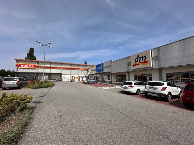 Pronájem obchodního prostoru, Hrdějovice, Na Bahnech, 420 m2