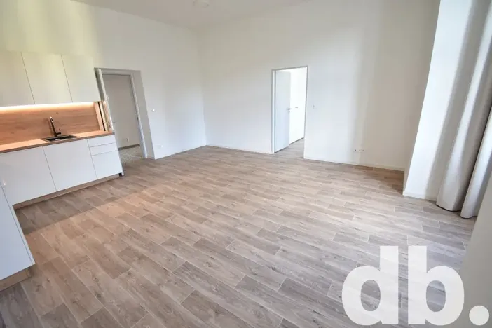 Pronájem bytu 3+kk, Karlovy Vary, Táborská, 80 m2