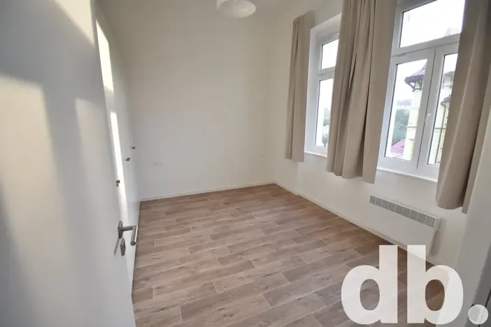 Pronájem bytu 3+kk, Karlovy Vary, Táborská, 80 m2