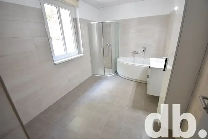 Pronájem bytu 3+kk, Karlovy Vary, Táborská, 80 m2