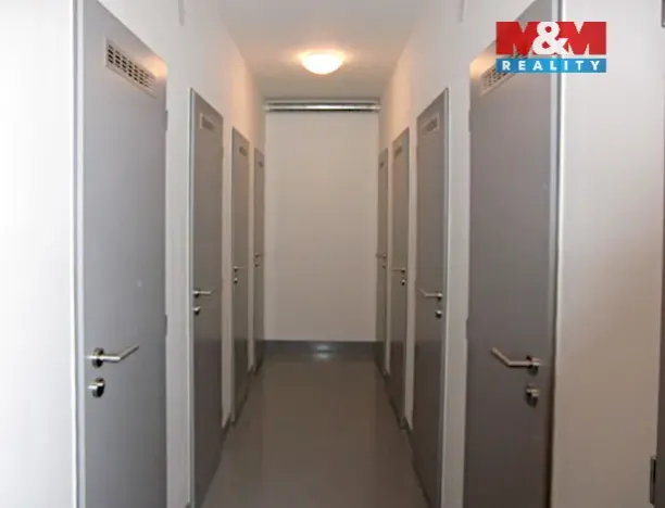 Pronájem bytu 1+kk, Praha - Letňany, Frýdecká, 27 m2