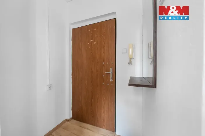 Pronájem bytu 1+kk, Děčín - Děčín I-Děčín, Zámecká, 19 m2