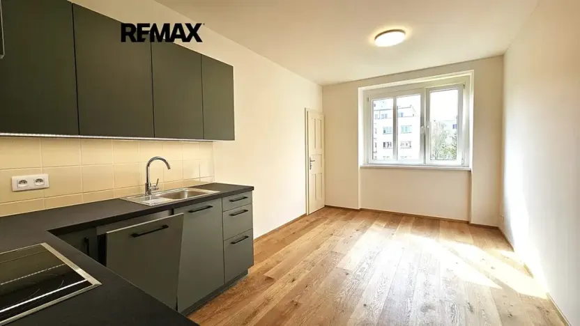 Pronájem bytu 2+kk, Praha - Břevnov, Junácká, 50 m2