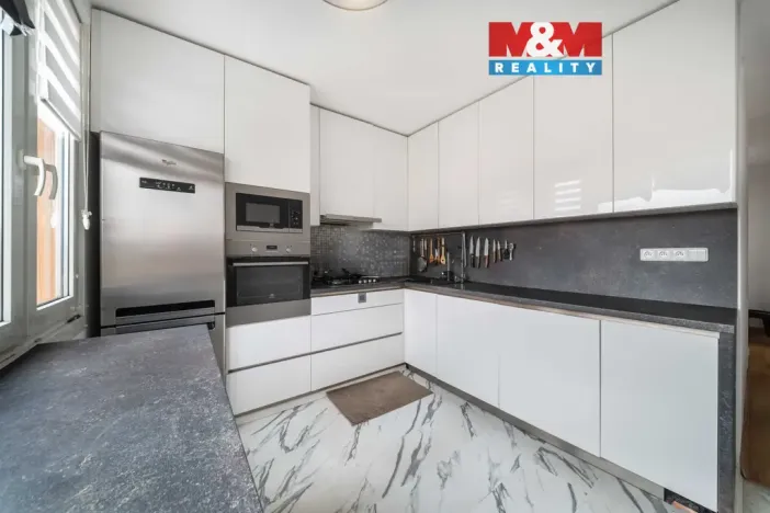 Prodej bytu 4+1, Rokycany - Nové Město, Pražská, 92 m2