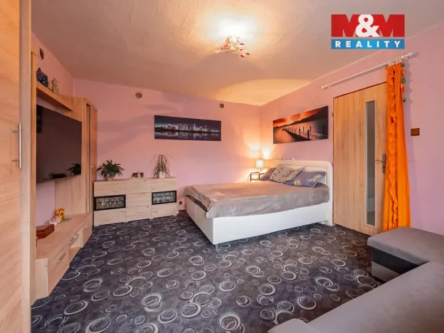 Prodej rodinného domu, Divišov, Na Malé Straně, 106 m2