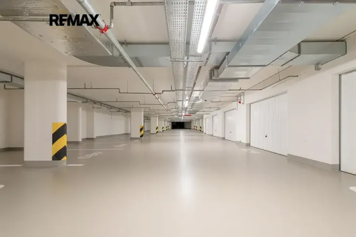 Pronájem bytu 1+kk, Praha - Hloubětín, Poděbradská, 33 m2