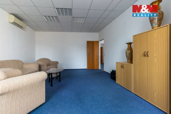 Pronájem kanceláře, Jeseník, nám. Svobody, 63 m2