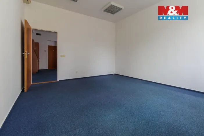 Pronájem kanceláře, Jeseník, nám. Svobody, 63 m2