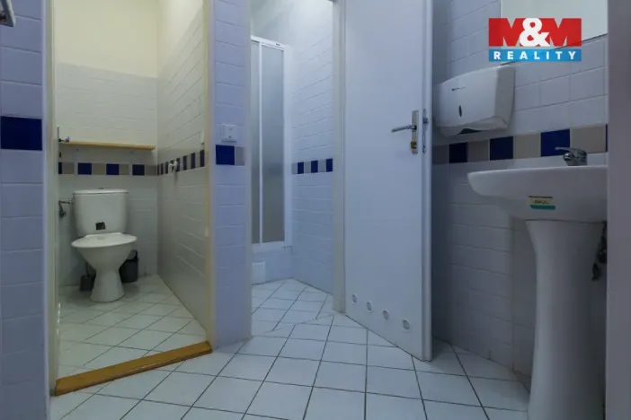 Pronájem kanceláře, Jeseník, nám. Svobody, 63 m2